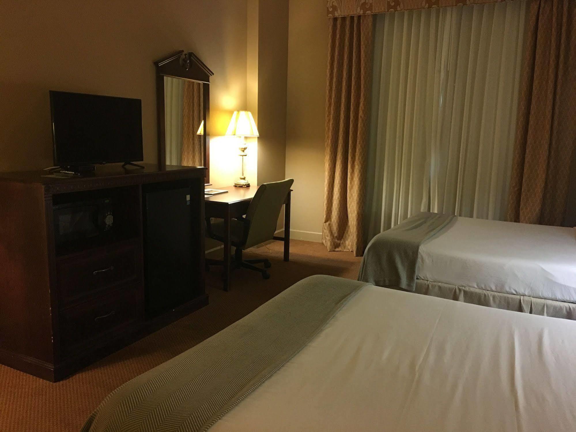 Inn On Broadway Downtown/Keeneland/Medical Center Lexington Exteriör bild