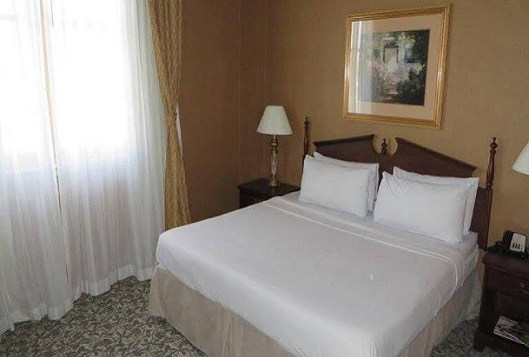 Inn On Broadway Downtown/Keeneland/Medical Center Lexington Exteriör bild