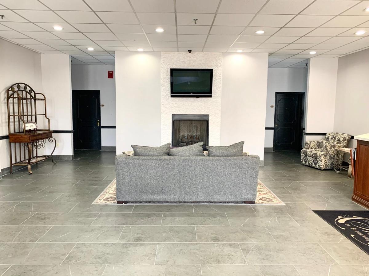 Inn On Broadway Downtown/Keeneland/Medical Center Lexington Exteriör bild